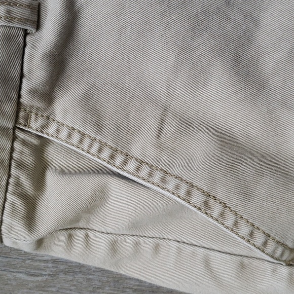 J.CREW low fit woman cacky shorts - Picture 3 of 5